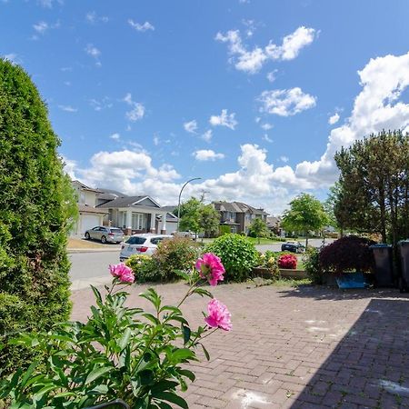 3 Private, Spacious, Bright Rooms In A Gorgeous House New Westminster Extérieur photo