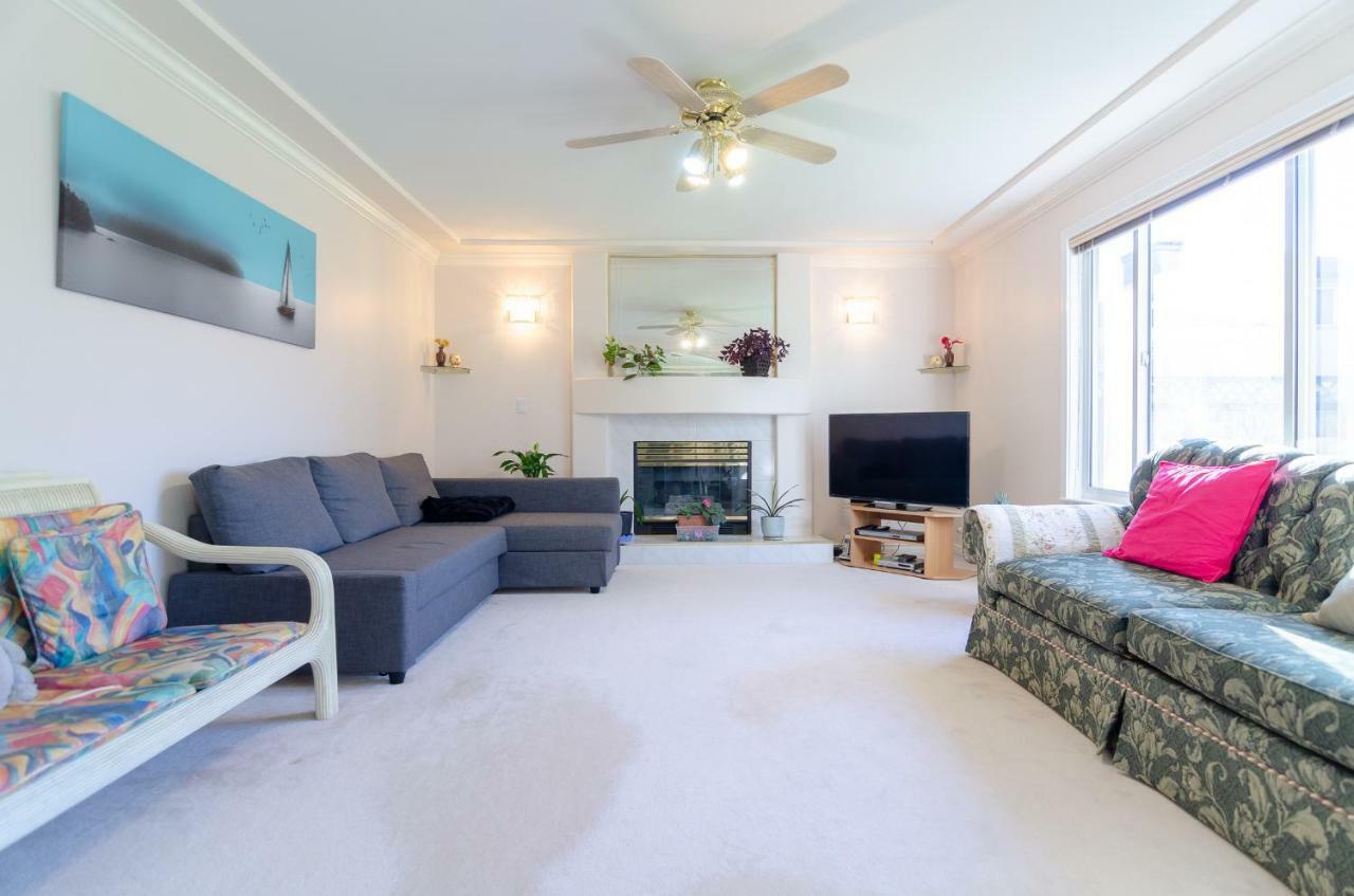 3 Private, Spacious, Bright Rooms In A Gorgeous House New Westminster Extérieur photo